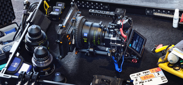 El nuevo modelo Blackmagic Cinema Camera 6K es una versión cinematográfica digital de alta gama que permite conseguir tonos de piel precisos y colores naturales intensos.
